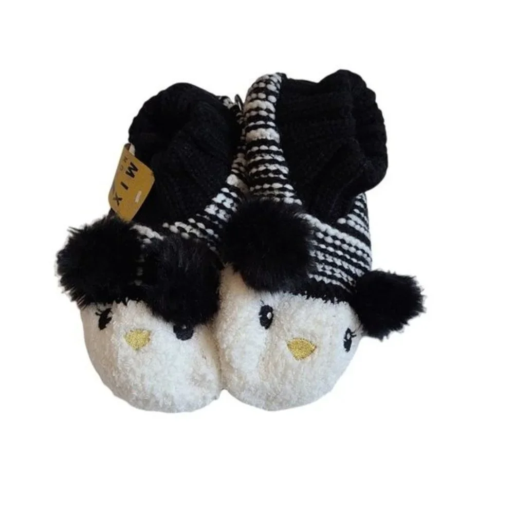 Mix on 6 Kids slippers One‎ size Panda Pom Pom